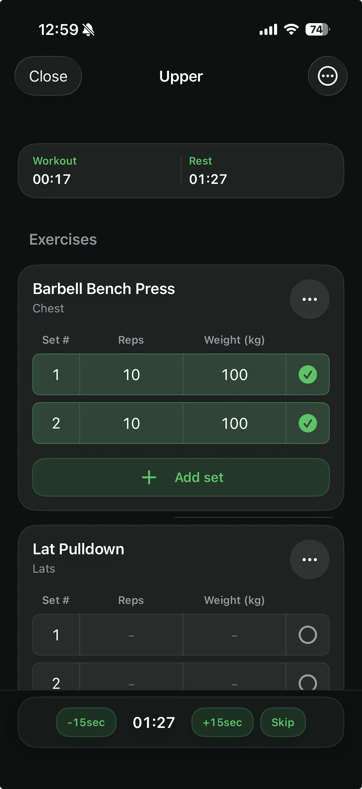 LiftBook active workout screen showing exercise sets and rest timer controls.